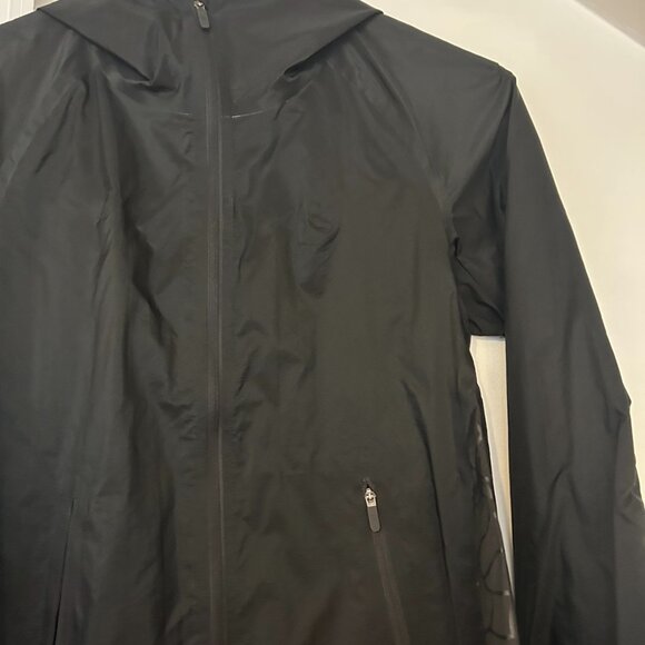 NWOT lululemon Fabled Forest Jacket/ Windbreaker/ Raincoat - Picture 4 of 8